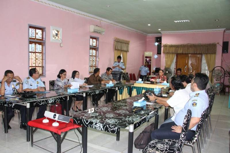 Sekda KTT Membuka Rapat TIM PORA